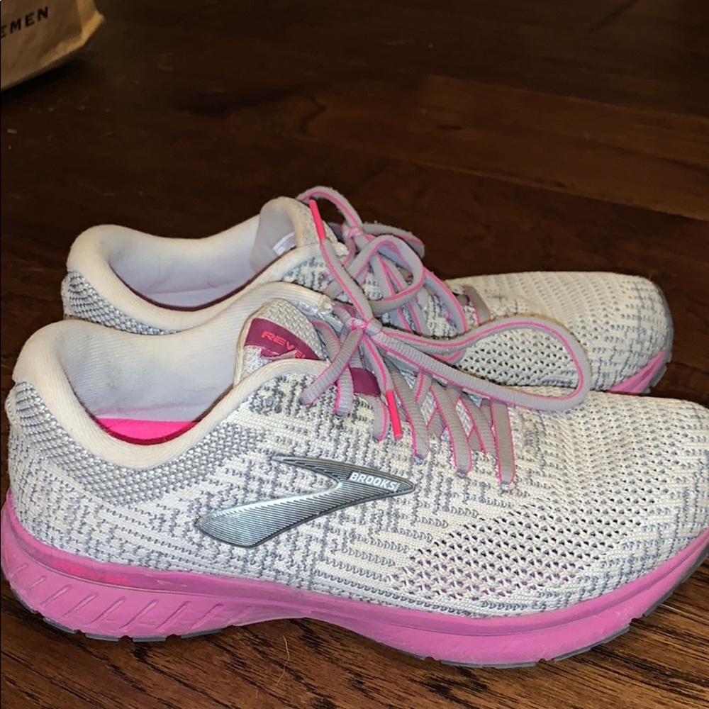 Brooks shoes